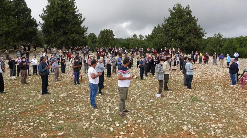 Köyümüzde Yağmur Duası: Yağışlar İçin Dualar Yükseliyor
