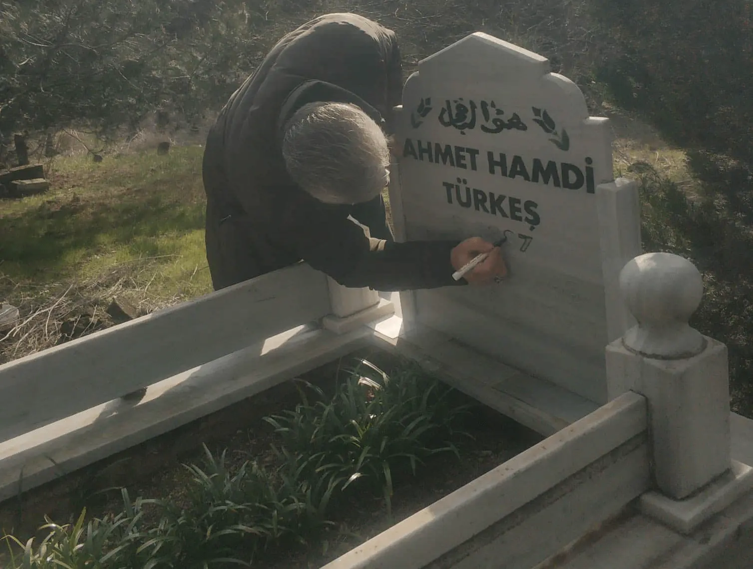 Demirtepe’de Alparslan Türkeş’in Babasının Mezarı Yenilendi